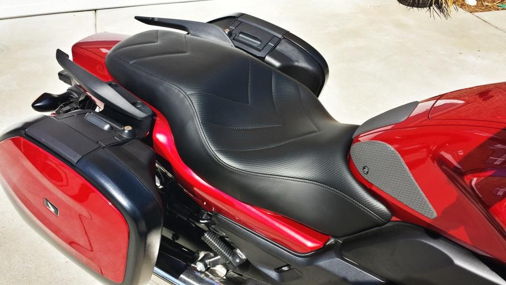 laam motorcycle seats