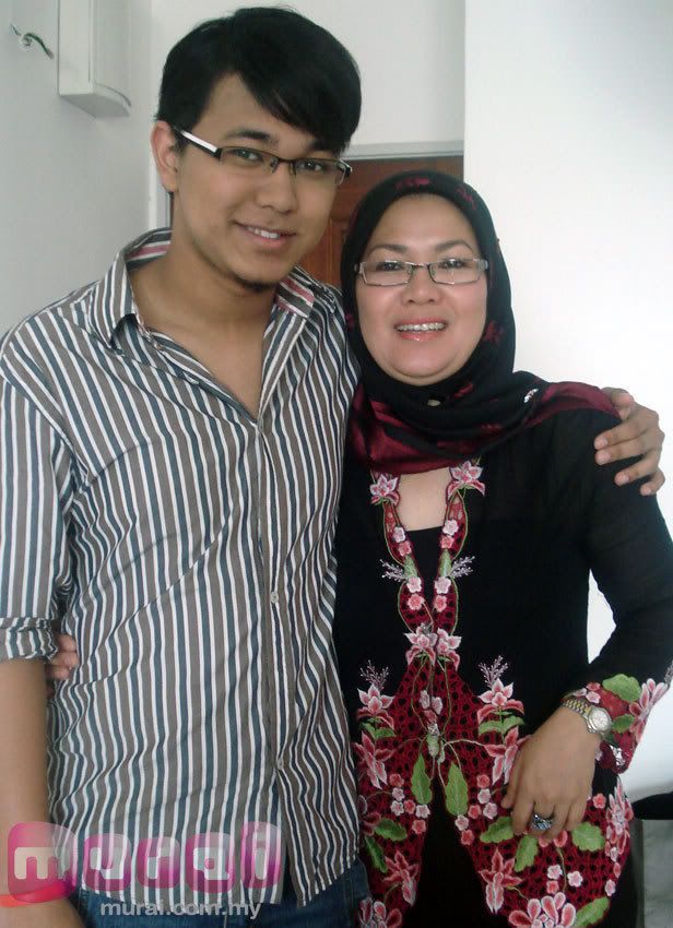 i212.photobucket.com/albums/cc130/beyotch85/haziq.jpg