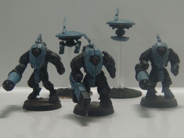 Forum Image: http://i212.photobucket.com/albums/cc142/deadeyemike/Tau/StealthSuits.jpg