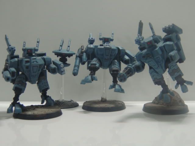 Forum Image: http://i212.photobucket.com/albums/cc142/deadeyemike/Tau/XV18CrisisSuits3.jpg
