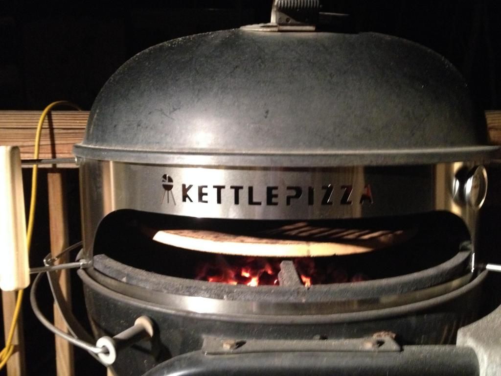 3pizzaovenandstonereadytogo.jpg