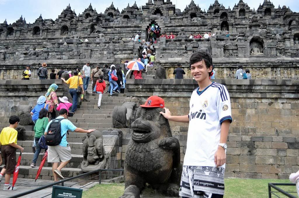  photo
Borobudur18_zps78c6cd4e.jpg