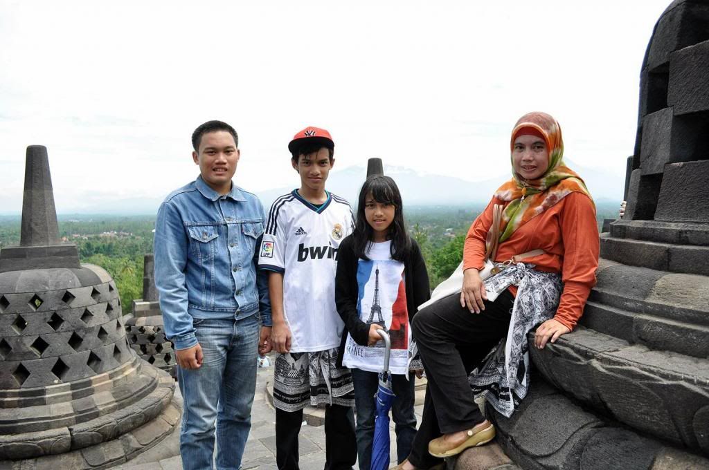  photo
Borobudur23_zpsc547e3c3.jpg