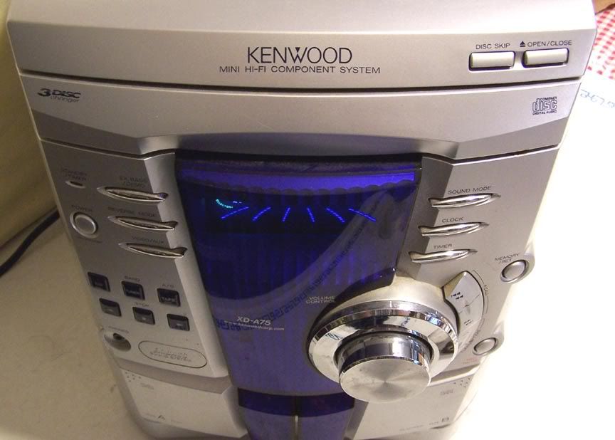 Kenwood XD A75 Am FM 3 CD Dual Cassette Shelf Stereo System