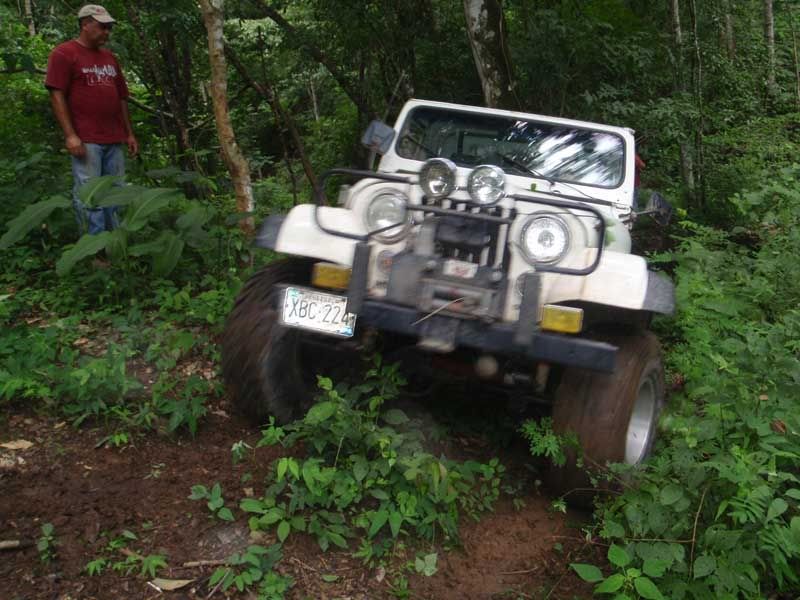 JEEPEXP024.jpg