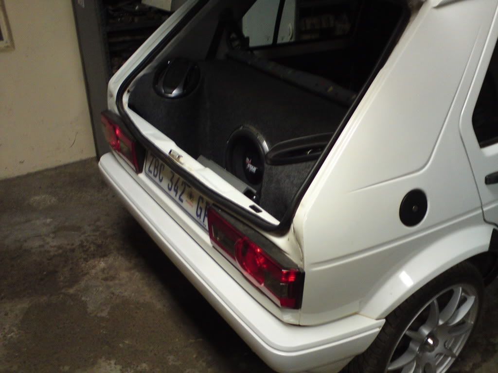 Sound System In A Mk1 Golf 